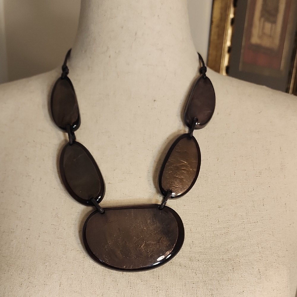 Elegant Brown Statement Necklace